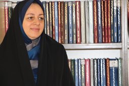 عذرا اعتمادی